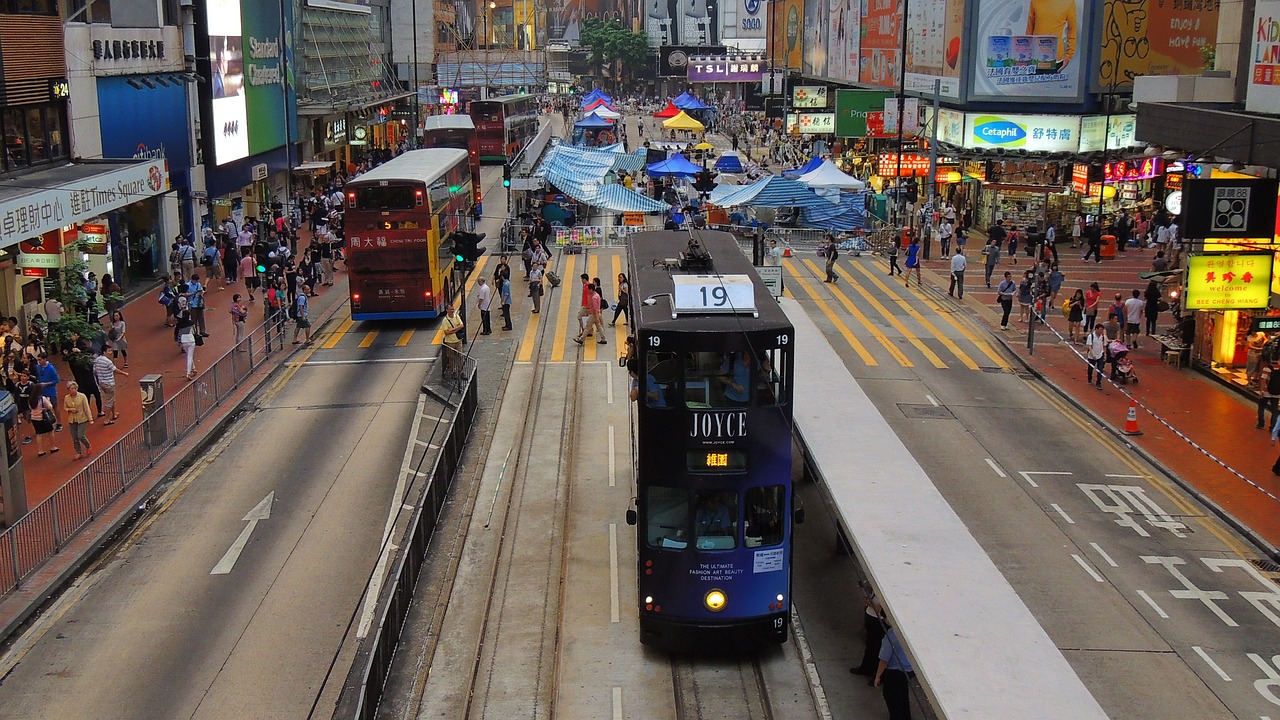2024年香港资料免费大全,最新款前四后八轻皮车,外星人最新款笔记本电脑