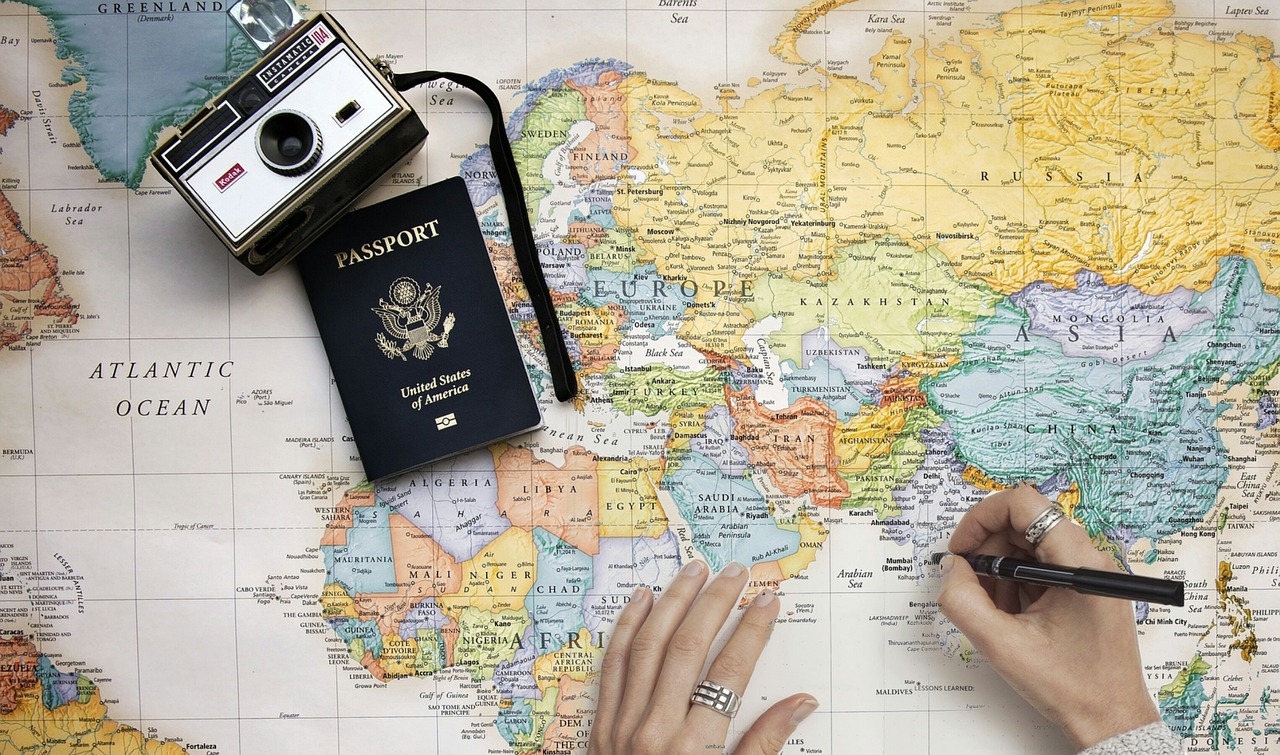最新热带风暴走向图及详细分析